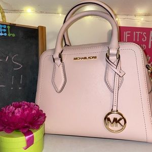 Authentic Michael Kors pink crossbody bag!